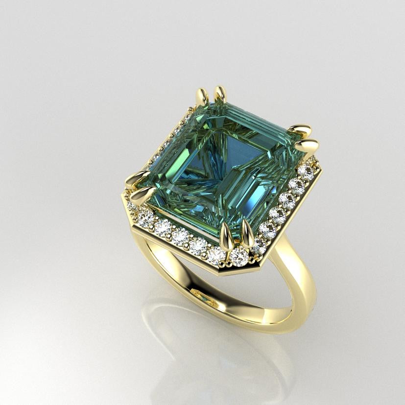 Diamond Outer Stones with Emerald Gemstones Ring.